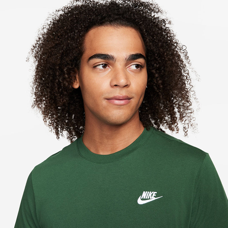 Nike Men's Sportswear Club T-Shirt