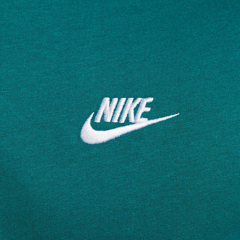Nike Men's Sportswear Club T-Shirt