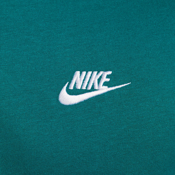 Nike Men's Sportswear Club T-Shirt