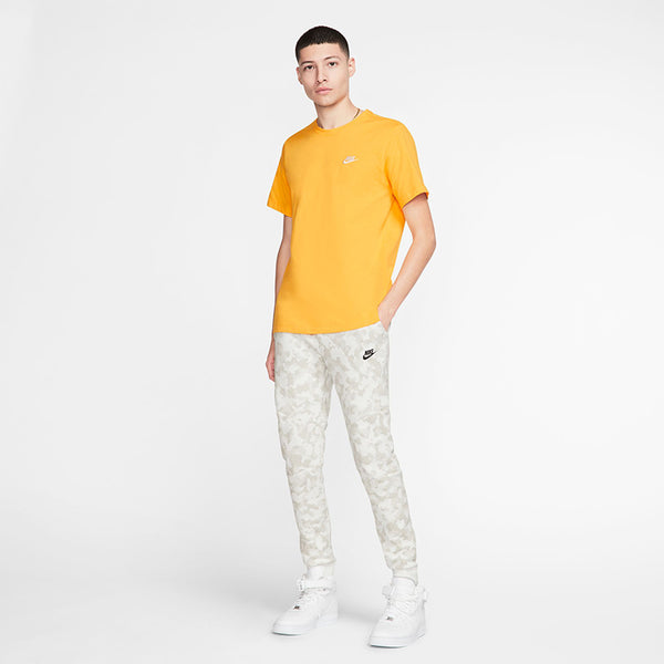 Nike Men's Sportswear Club T-Shirt