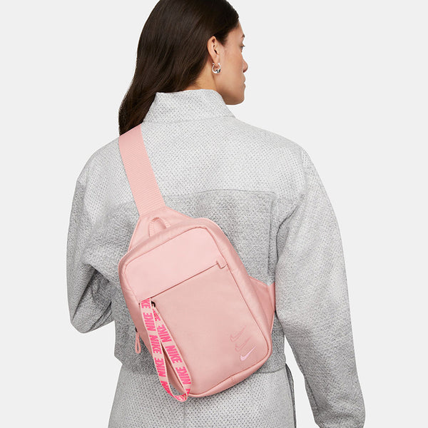 Nike Unisex Sportswear Essentials Hip Pack