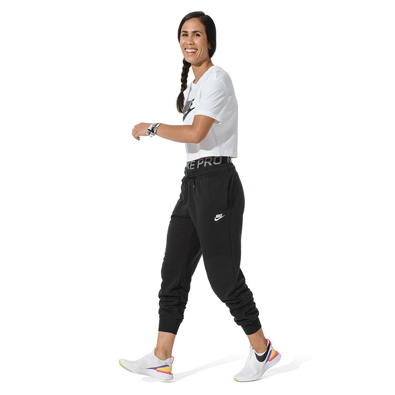 Nike Women's Sportswear Essential Cropped T-Shirt