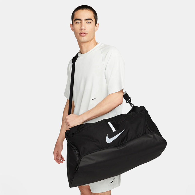 Nike Unisex Academy Team Soccer Duffel Bag (Medium, 60L)