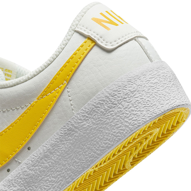 Nike Boy's Blazer Low '77 (Big Kids' Shoes)