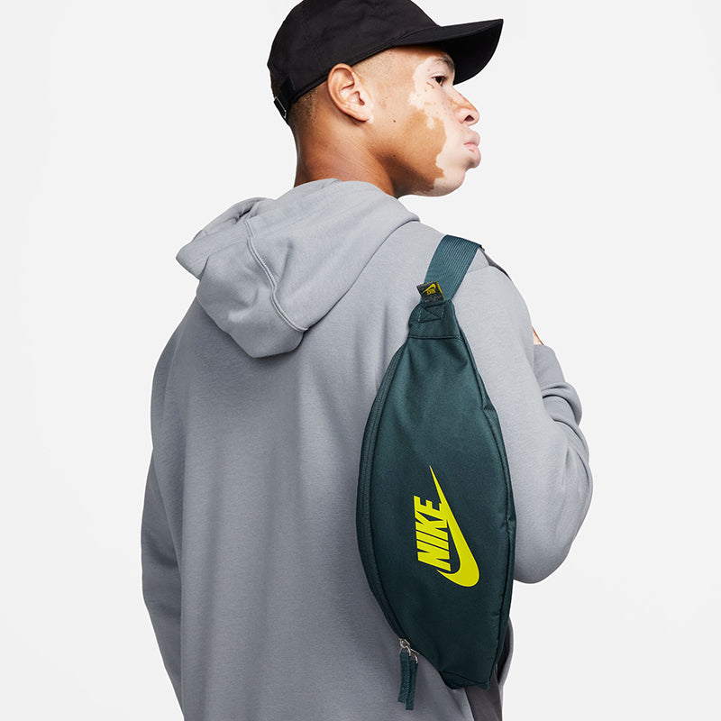 Nike Unisex Heritage Waistpack (3L)