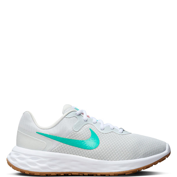 Nike Women's Revolution 6