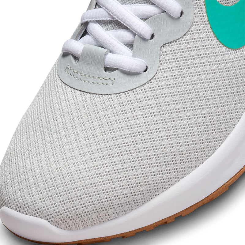 Nike Women's Revolution 6