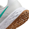 Nike Women's Revolution 6