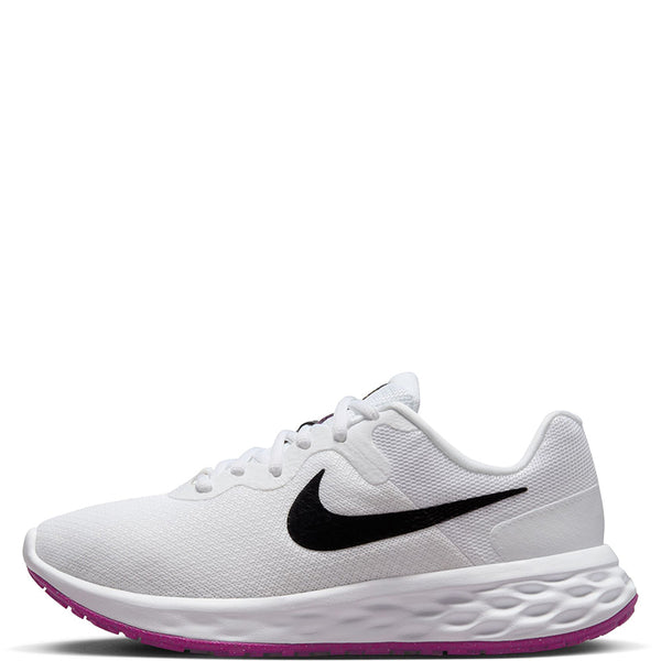 Nike Women's Revolution 6