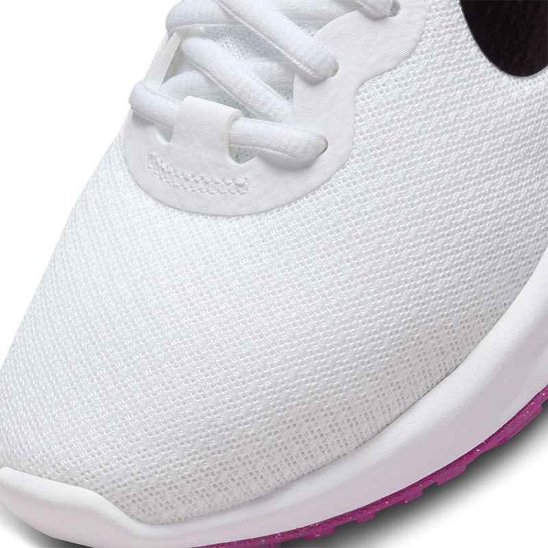 Nike Women's Revolution 6