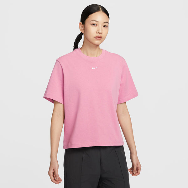 Nike Women's Sportswear Essential Boxy T-Shirt