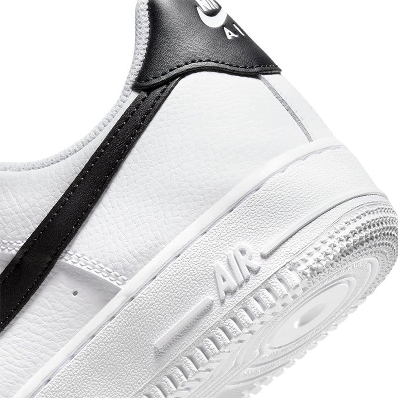 Nike Women's Air Force 1 '07