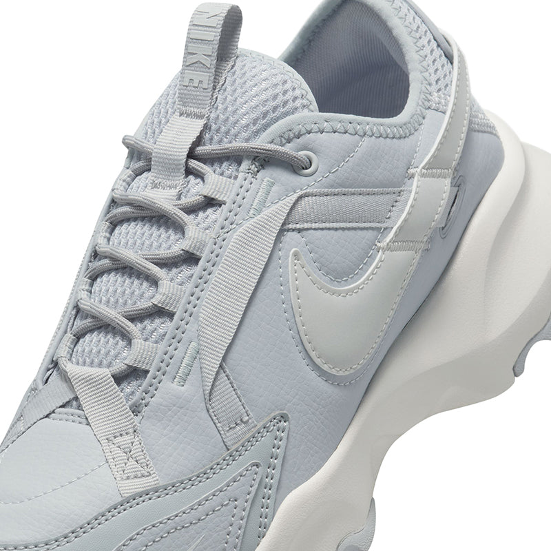 Nike Women's TC 7900