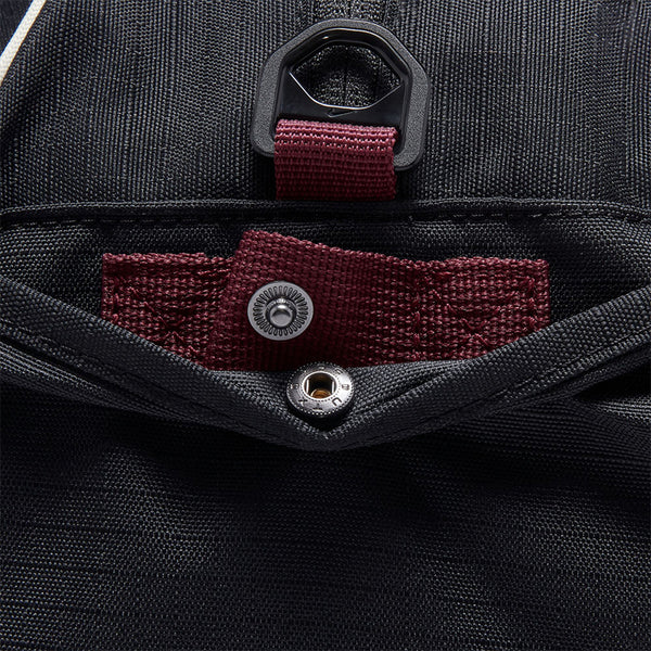 Nike Women's Gym Club Training Bag (24L)