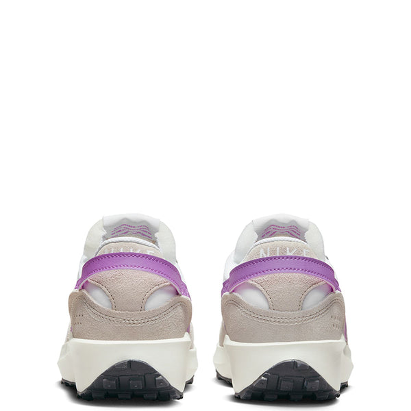 Nike Women's Waffle Debut