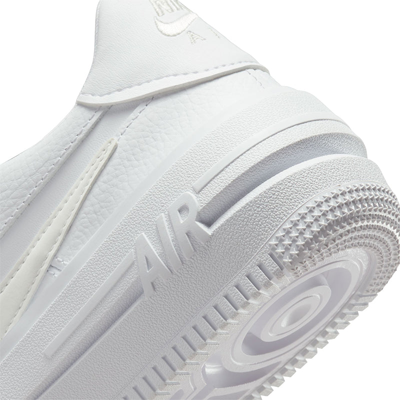 Nike Women's Air Force 1 PLT.AF.ORM