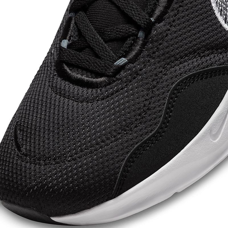 Nike Men's Legend Essential 3 Next Nature Workout Shoes