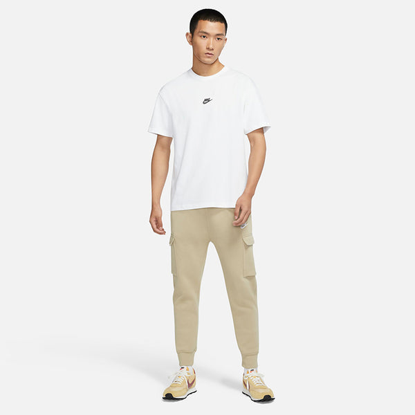 Nike Men's Sportswear Premium Essentials T-Shirt