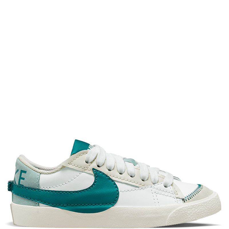 Nike Women's Blazer Low '77 Jumbo