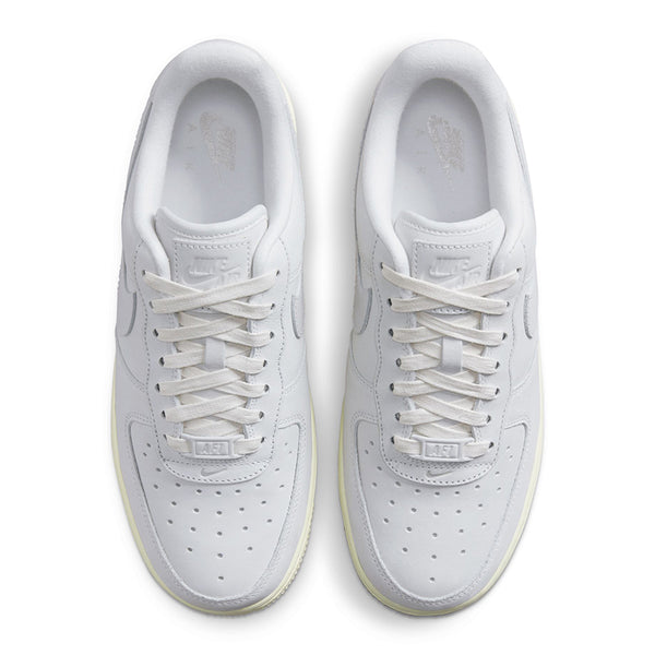 Nike Women's Air Force 1 Premium