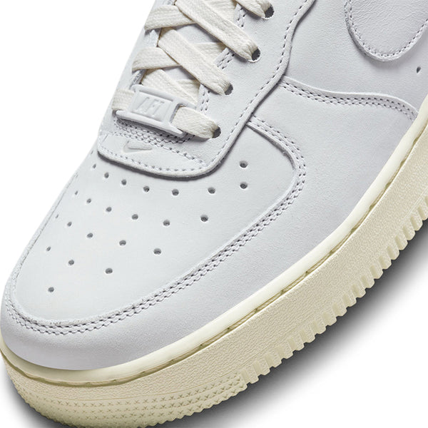 Nike Women's Air Force 1 Premium