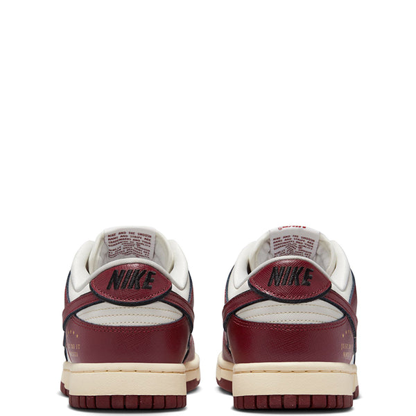Nike Women's Dunk Low SE
