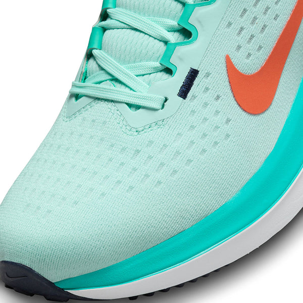 Nike Women's Winflo 10