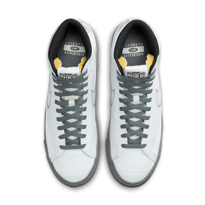 Nike Men's Blazer Mid '77