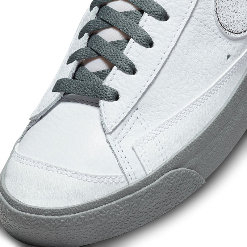 Nike Men's Blazer Mid '77