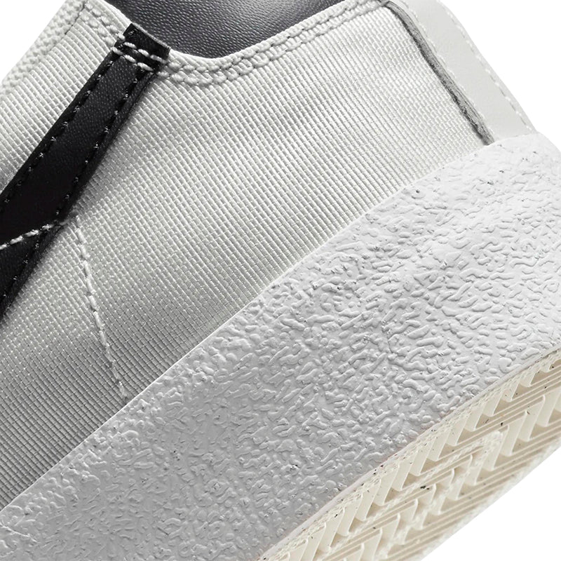 Nike Men's Blazer Low '77 SE