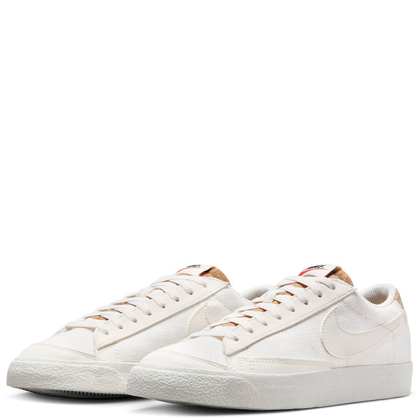 Nike Men's Blazer Low '77 Premium