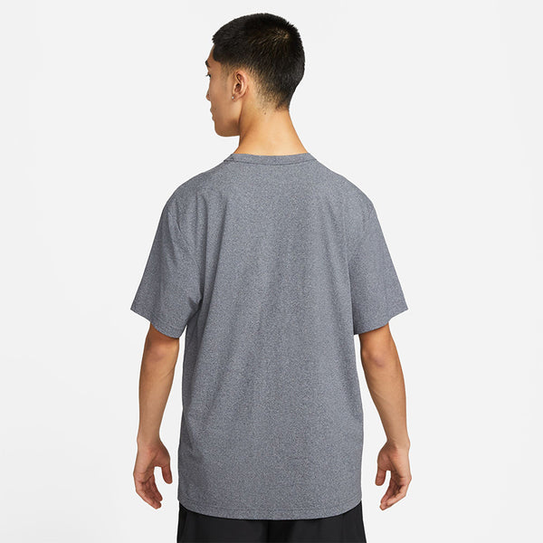 Nike Men's Dri-Fit UV Hyverse Short-Sleeve Fitness Top