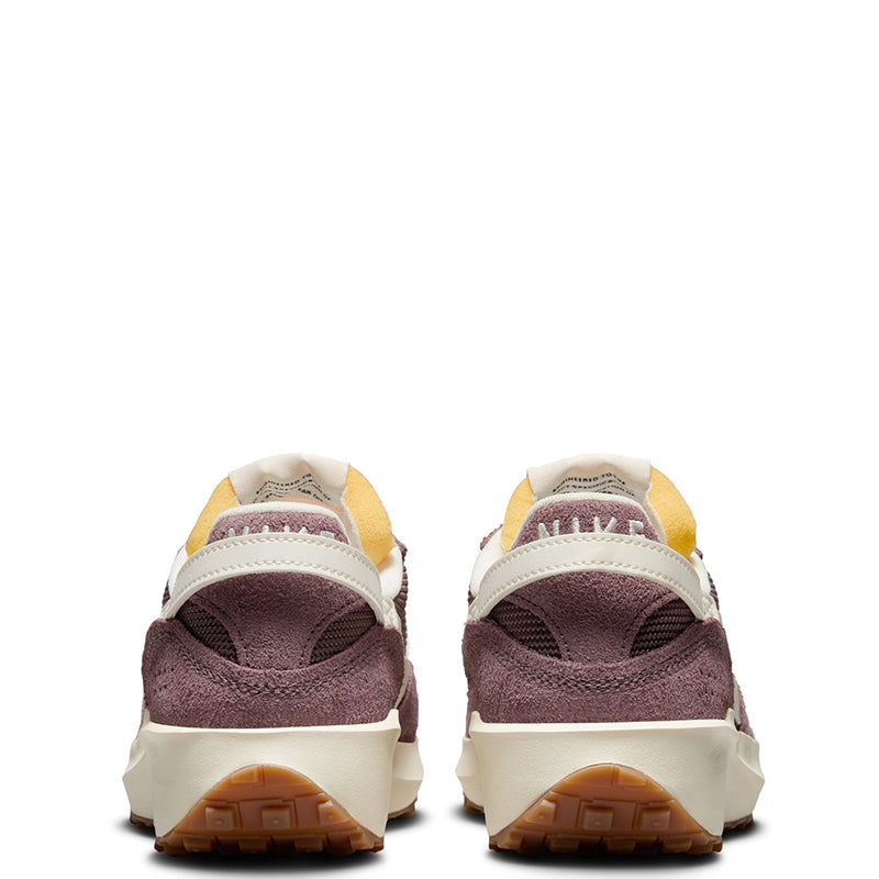 Nike Women's Waffle Debut Vintage