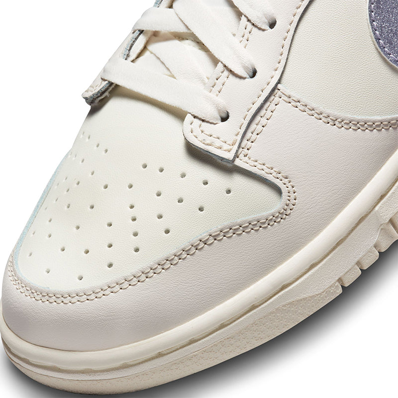 Nike Women's Dunk Low