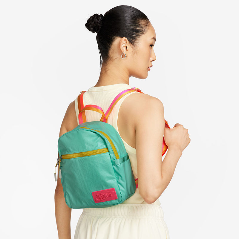 Nike Women's Sportswear Futura 365 Mini Backpack (6L)
