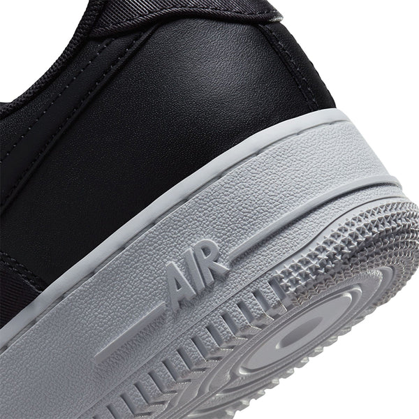 Nike Men's Air Force 1 '07 LV8