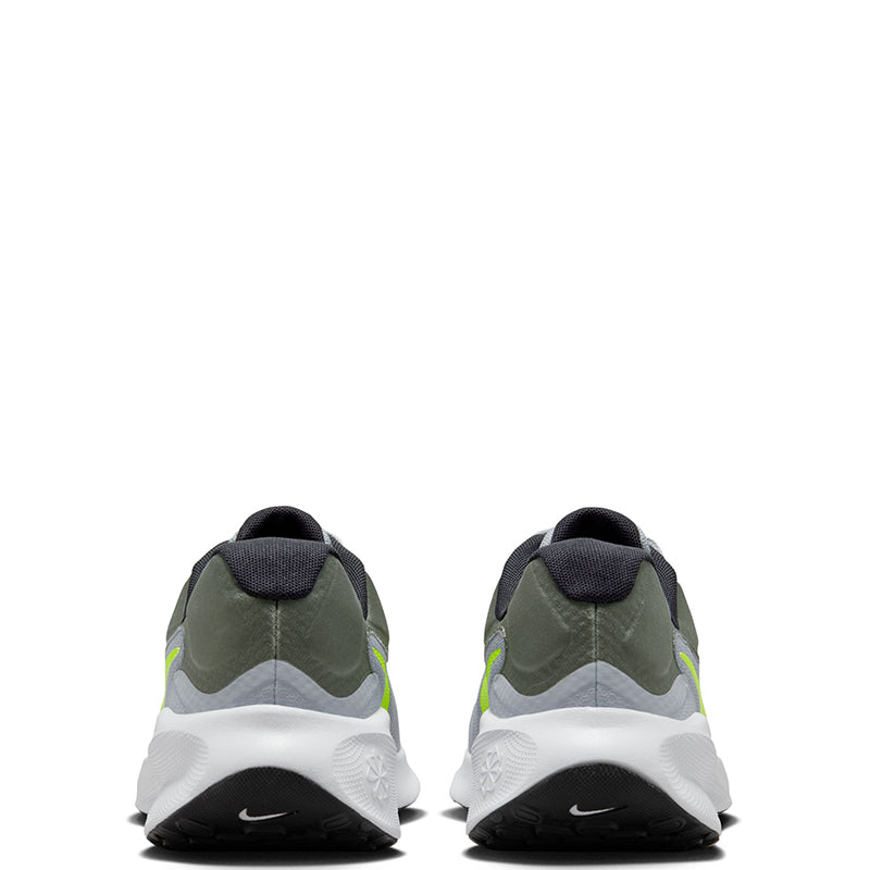 Nike Men's Revolution 7