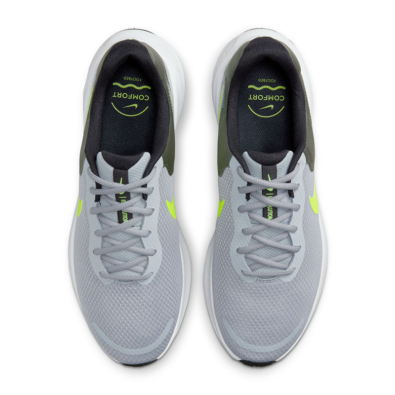 Nike Men's Revolution 7
