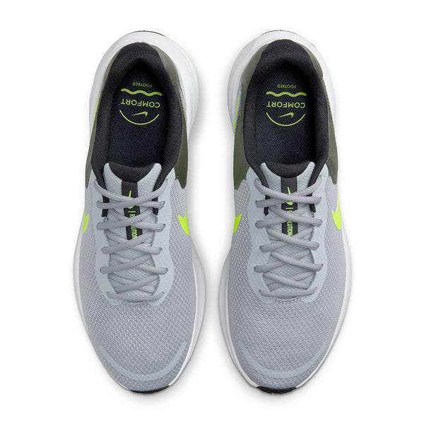 Nike Men's Revolution 7