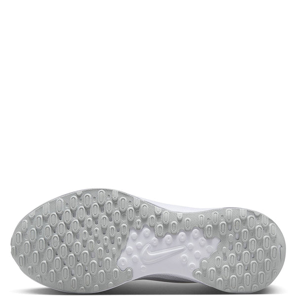 Nike Men's Revolution 7