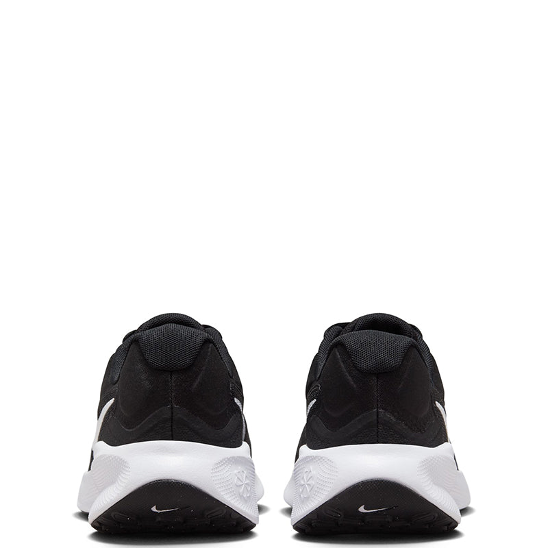 Nike Women's Revolution 7