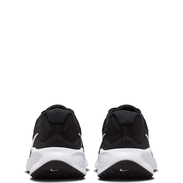 Nike Women's Revolution 7