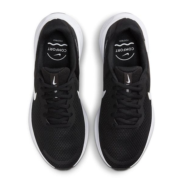 Nike Women's Revolution 7