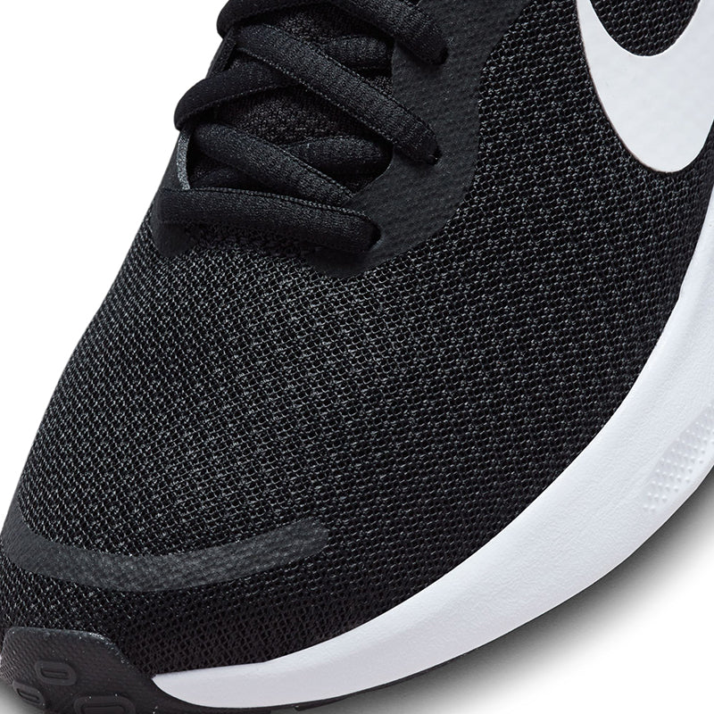 Nike Women's Revolution 7