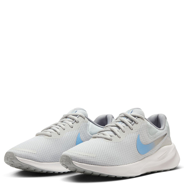 Nike Women's Revolution 7