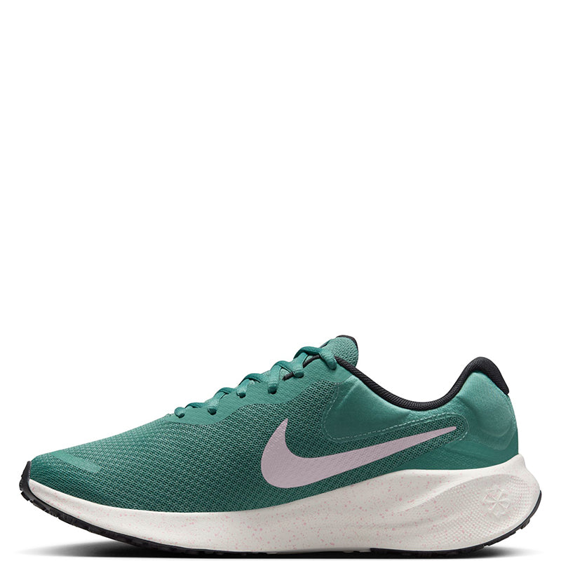 Nike Women's Revolution 7