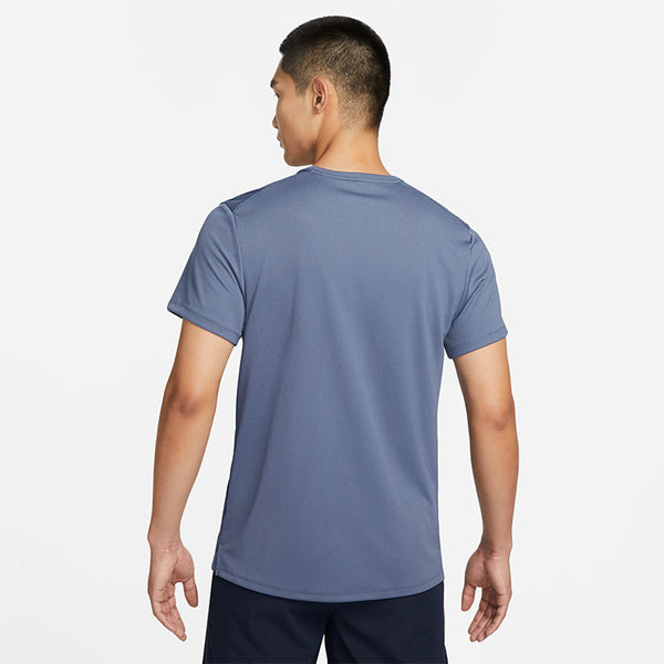 Nike Men's Dri-Fit UV Miler Studio '72
