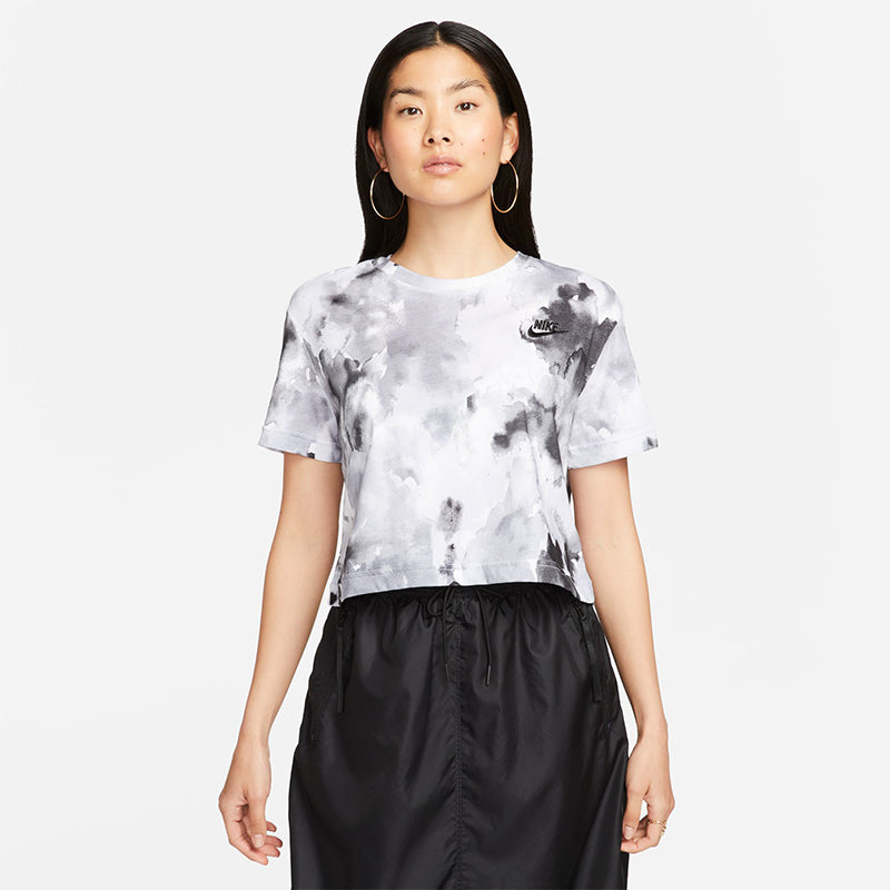 Nike Women's Sportswear Essentials+ T-Shirt