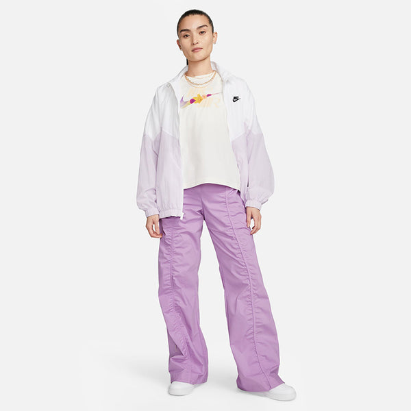 Nike Women's Sportswear T-Shirt