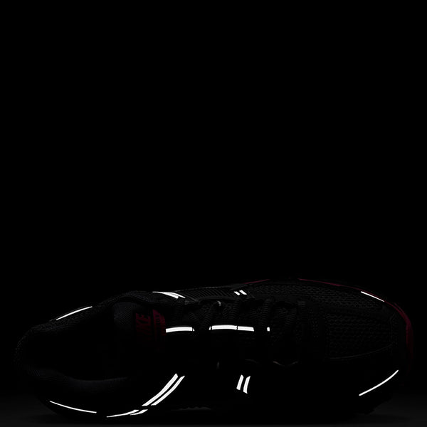Nike Men's Zoom Vomero 5